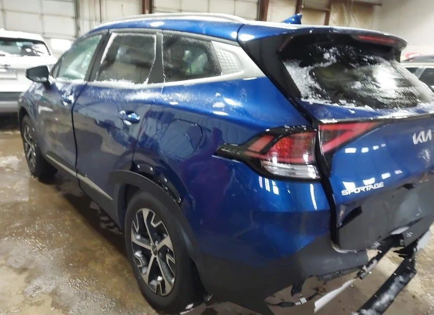 Kia Sportage, снимка 3 - Автомобили и джипове - 54133572