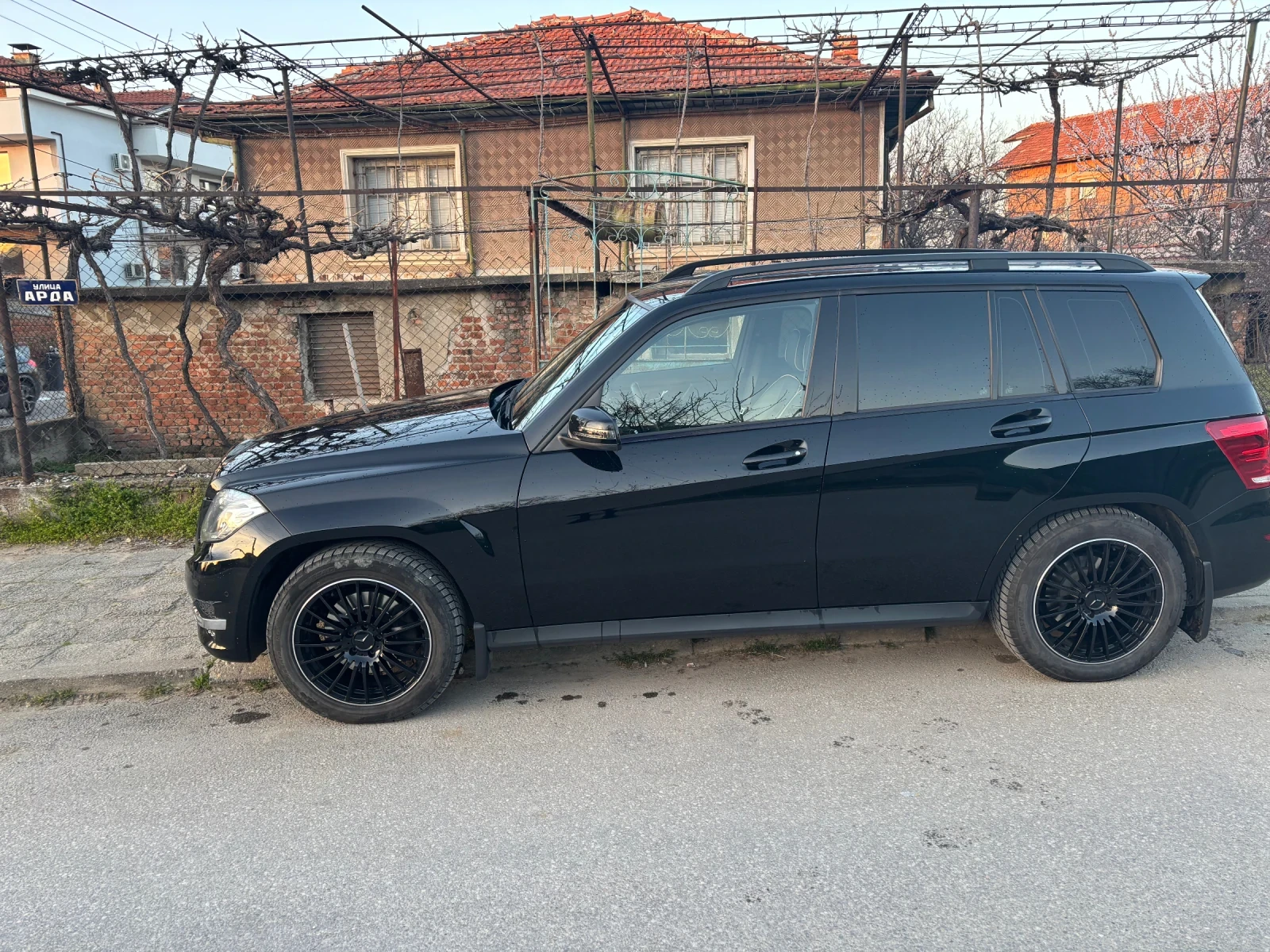 Mercedes-Benz GLK GLK350 4 Matic Shadow Line, снимка 3 - Автомобили и джипове - 54296422