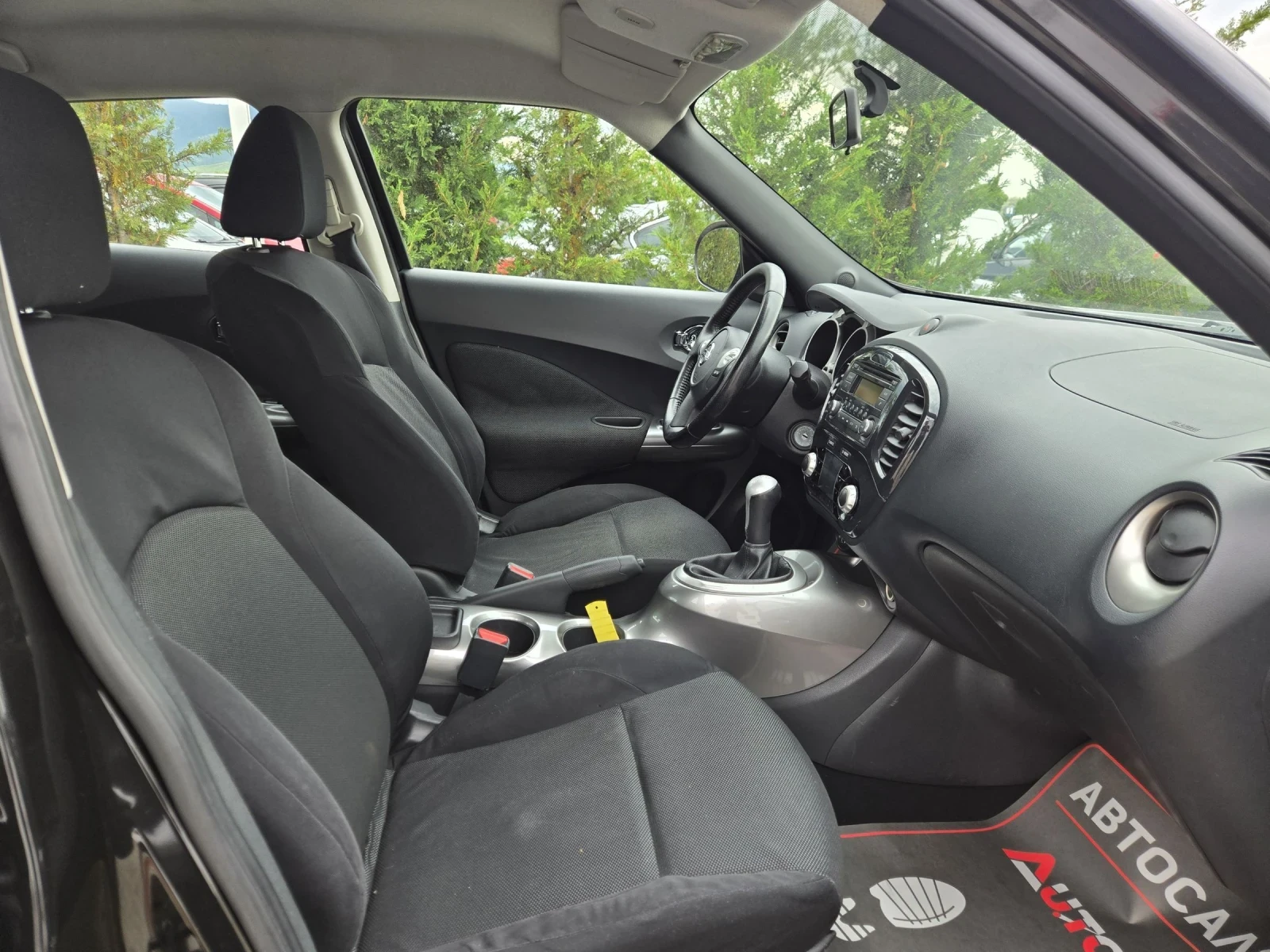 Nissan Juke 1.6i-117кс= КЛИМАТРОНИК= АВТОПИЛОТ= EURO 5A, снимка 15 - Автомобили и джипове - 54743538