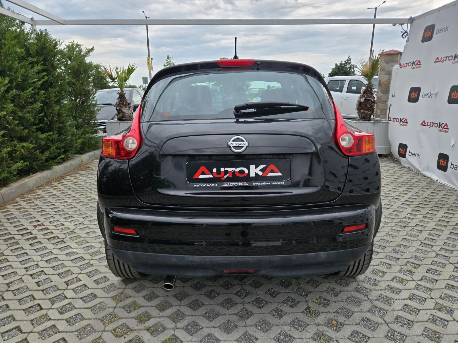 Nissan Juke 1.6i-117кс= КЛИМАТРОНИК= АВТОПИЛОТ= EURO 5A, снимка 4 - Автомобили и джипове - 54743538