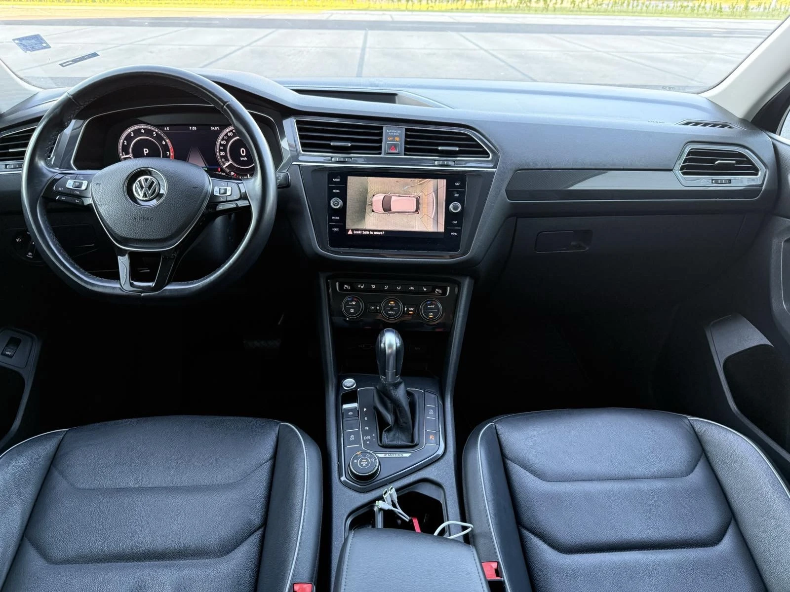 VW Tiguan 2.0 TSI, снимка 9 - Автомобили и джипове - 55424039