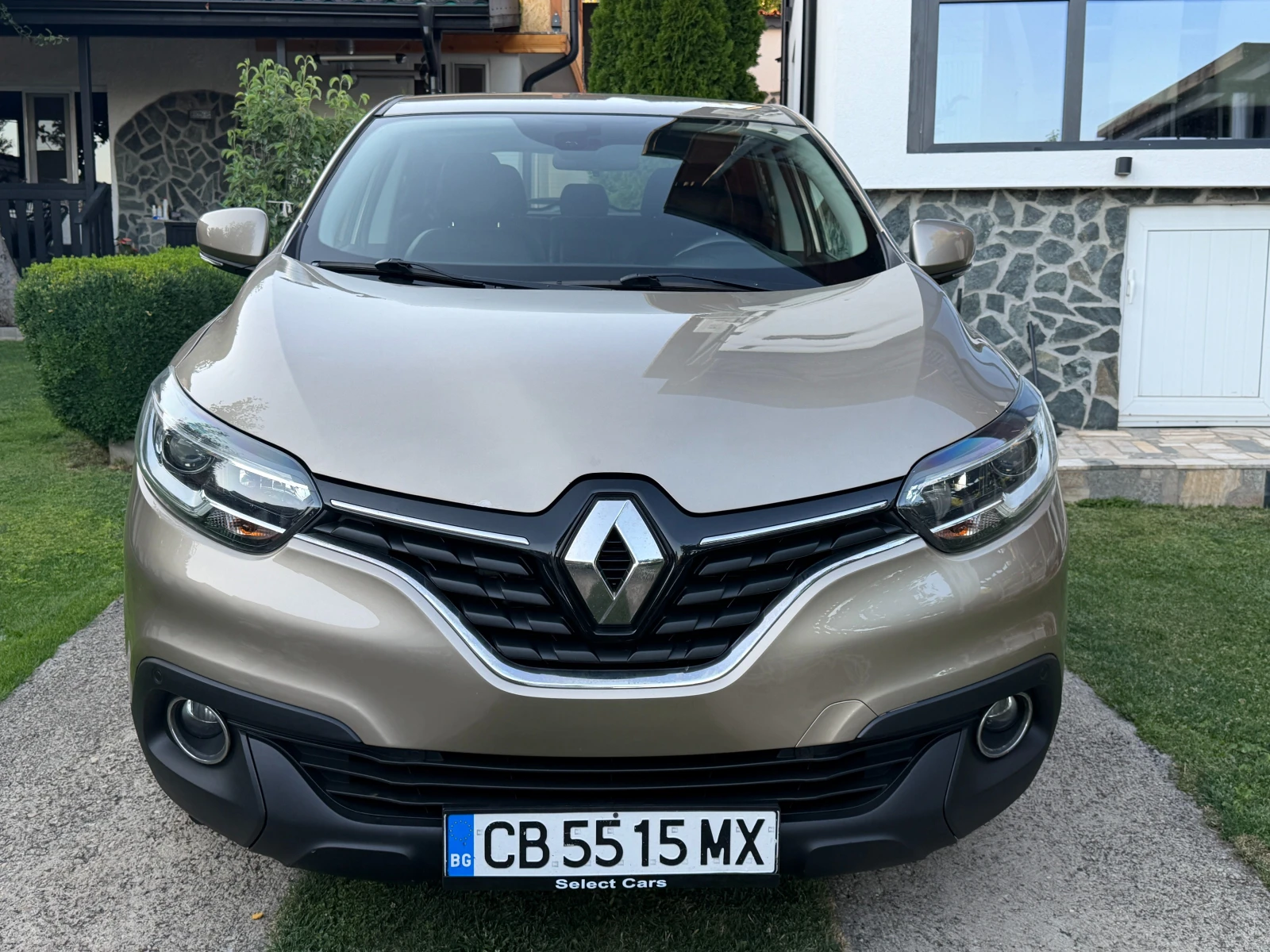 Renault Kadjar dci 4x4, снимка 2 - Автомобили и джипове - 55996405