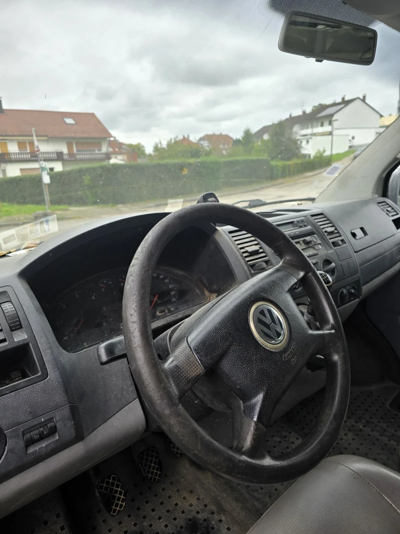 VW T5, снимка 8 - Бусове и автобуси - 52326423