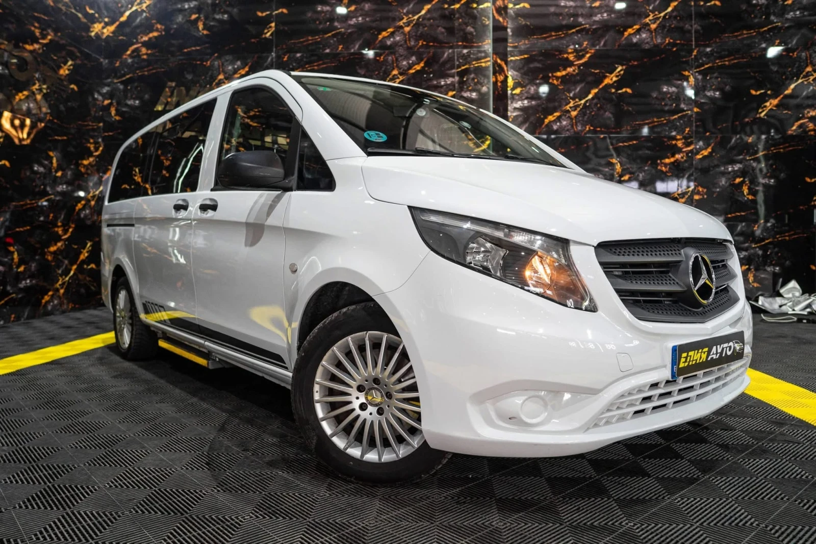 Mercedes-Benz Vito TOURER 114CDI 7-������ TV ������ 100% | Mobile.bg � ����������� 1