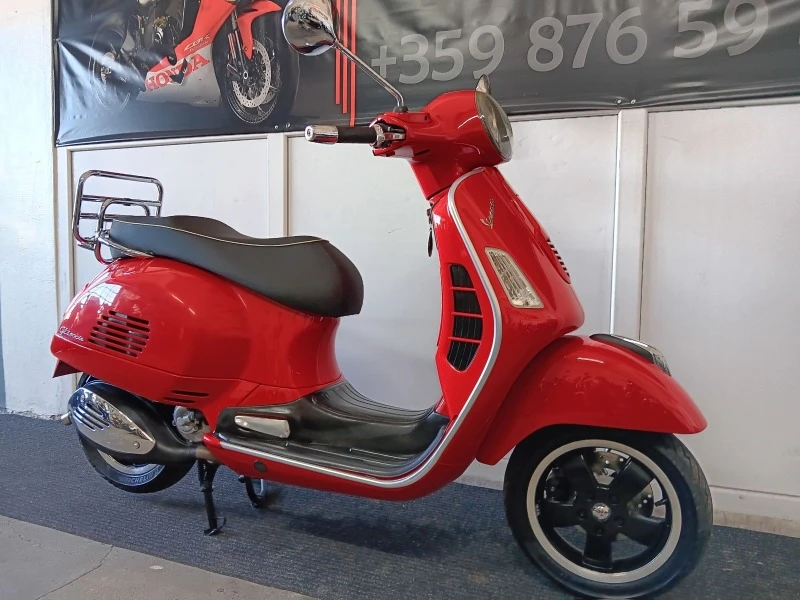 Vespa GTS 300i, снимка 12 - Мотоциклети и мототехника - 46354864