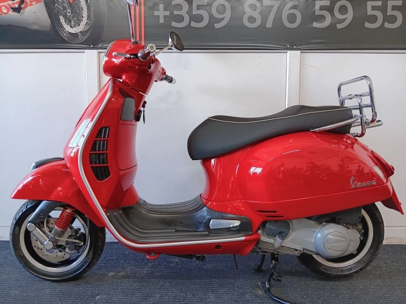 Vespa GTS 300i, снимка 1 - Мотоциклети и мототехника - 46354864