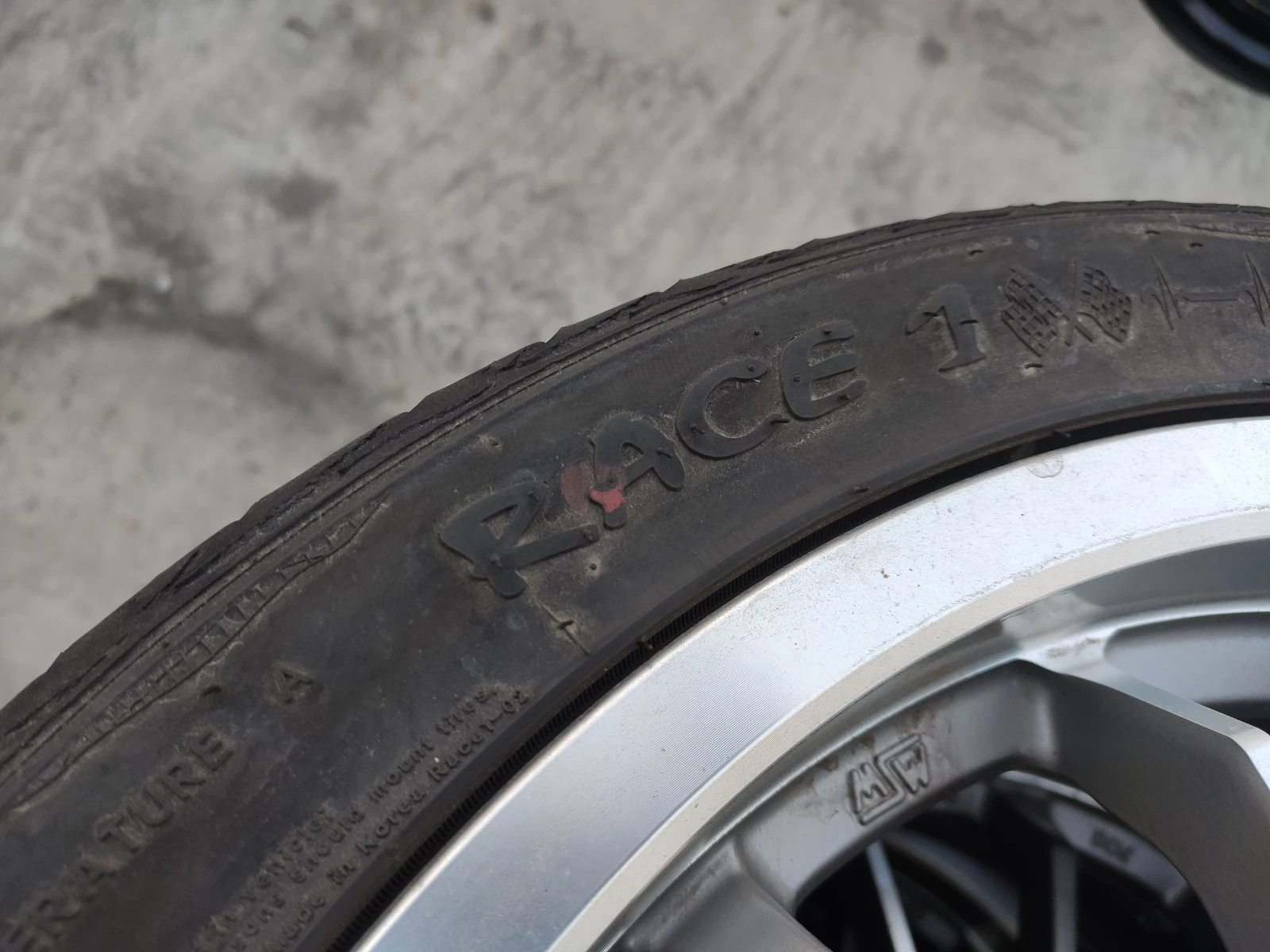  215/40R17 | Mobile.bg   10