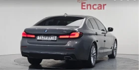BMW 530E * АВТО КРЕДИТ* ЦЕНА ДО БГ * Сервизна история * , снимка 3