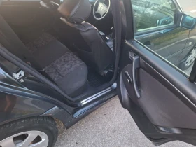 Mercedes-Benz C 200, снимка 9