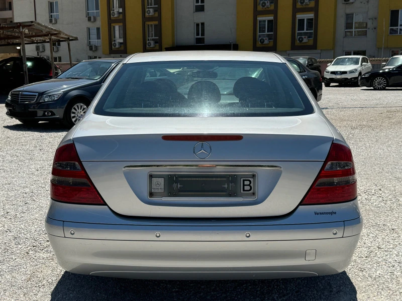 Mercedes-Benz E 220 CDi* AVANTGARDE* 6 СКОРОСТИ* КОЖА, снимка 7 - Автомобили и джипове - 46769840