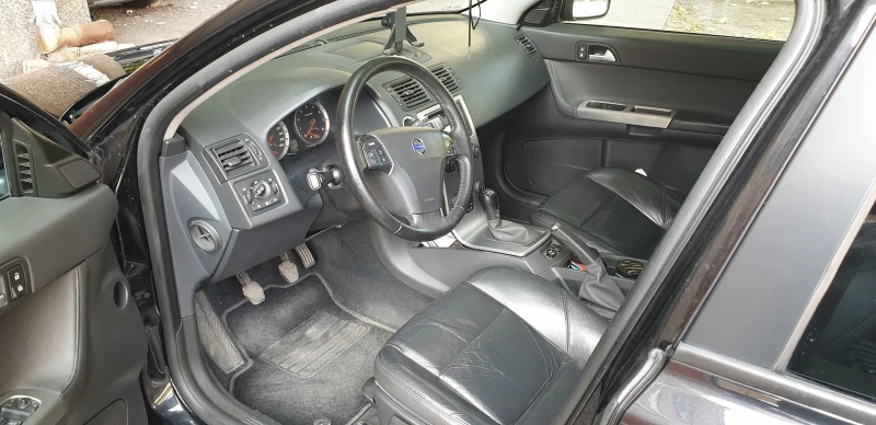 Volvo S40 2.5 Turbo, снимка 12 - Автомобили и джипове - 49599232