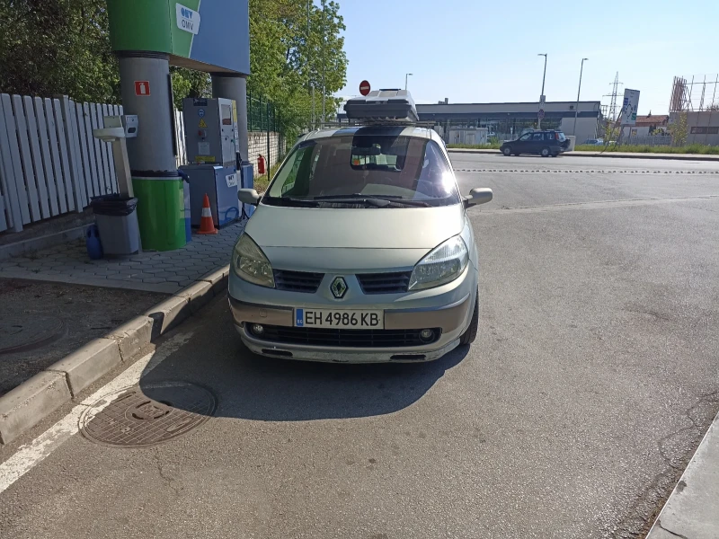 Renault Scenic, снимка 4 - Автомобили и джипове - 47987071