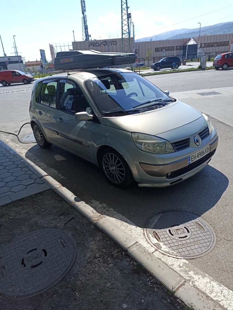 Renault Scenic, снимка 2 - Автомобили и джипове - 47987071