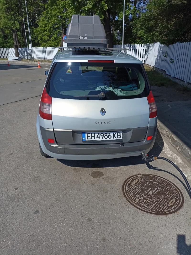 Renault Scenic, снимка 5 - Автомобили и джипове - 47987071