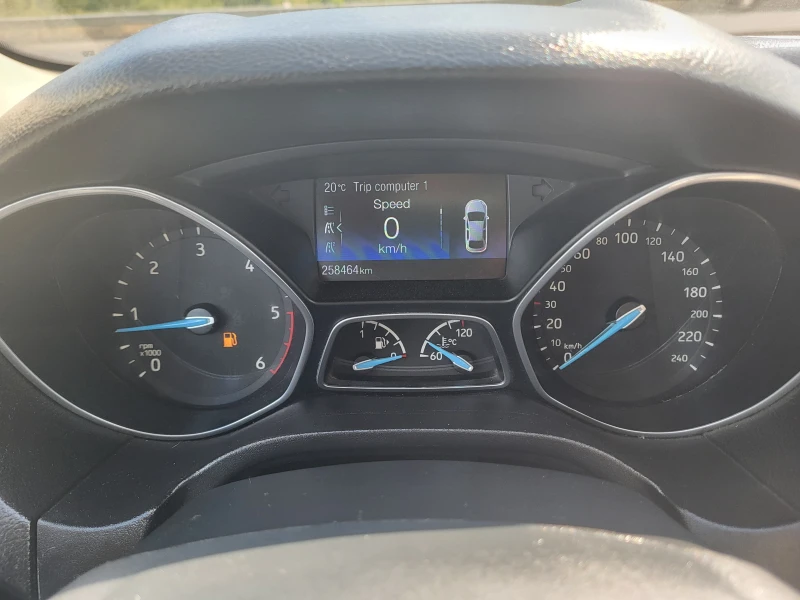Ford Focus 1.5TDCi, снимка 16 - Автомобили и джипове - 50938816