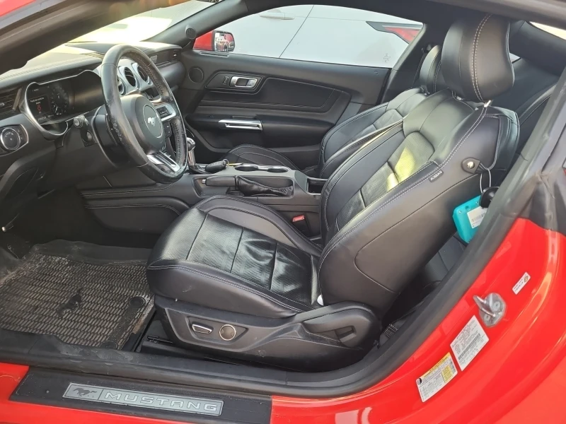 Ford Mustang ECOBOOST * * CARFAX * * АВТО КРЕДИТ * * , снимка 5 - Автомобили и джипове - 52396156