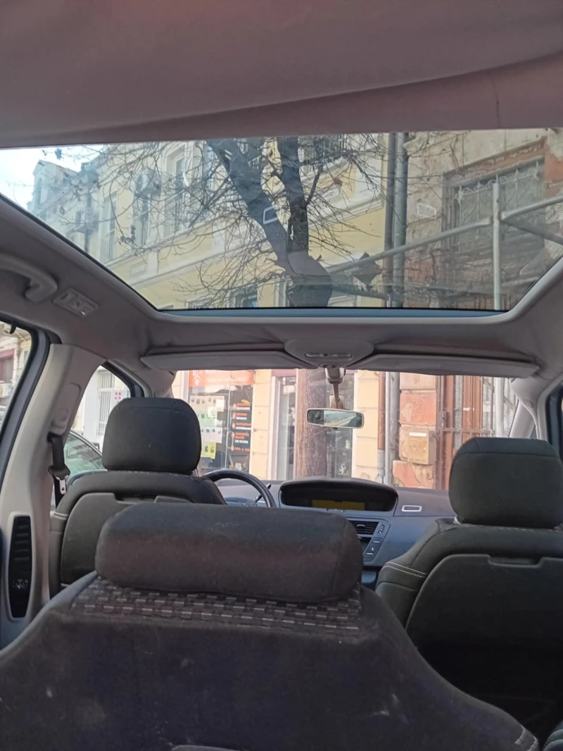Citroen Grand C4 Picasso, снимка 9 - Автомобили и джипове - 52652772