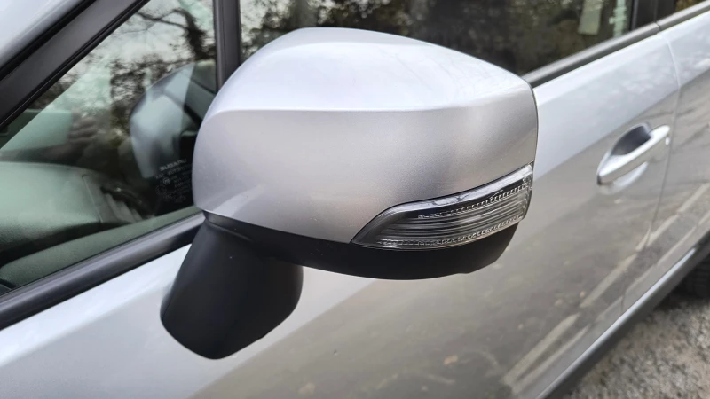 Subaru XV 2.0, автоматик, камера, кожен салон, навигация, снимка 6 - Автомобили и джипове - 52743636