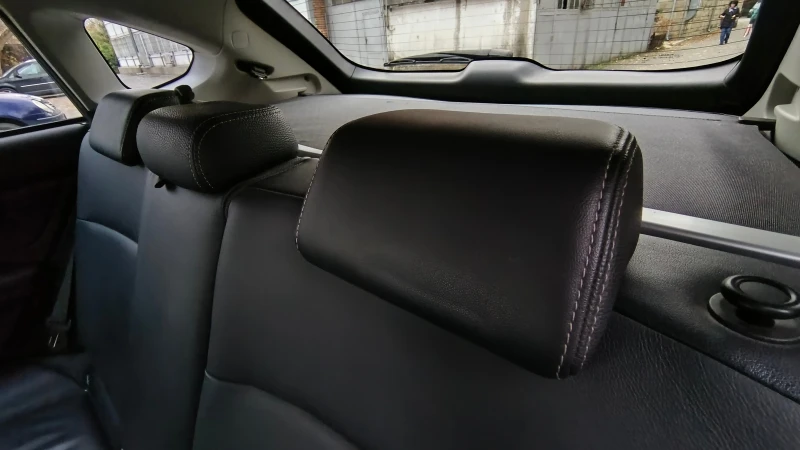 Subaru XV 2.0, автоматик, камера, кожен салон, навигация, снимка 17 - Автомобили и джипове - 52743636