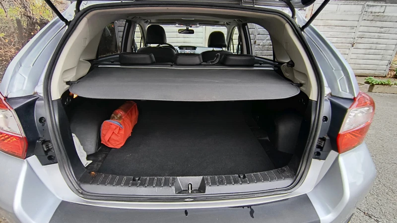 Subaru XV 2.0, автоматик, камера, кожен салон, навигация, снимка 8 - Автомобили и джипове - 52743636