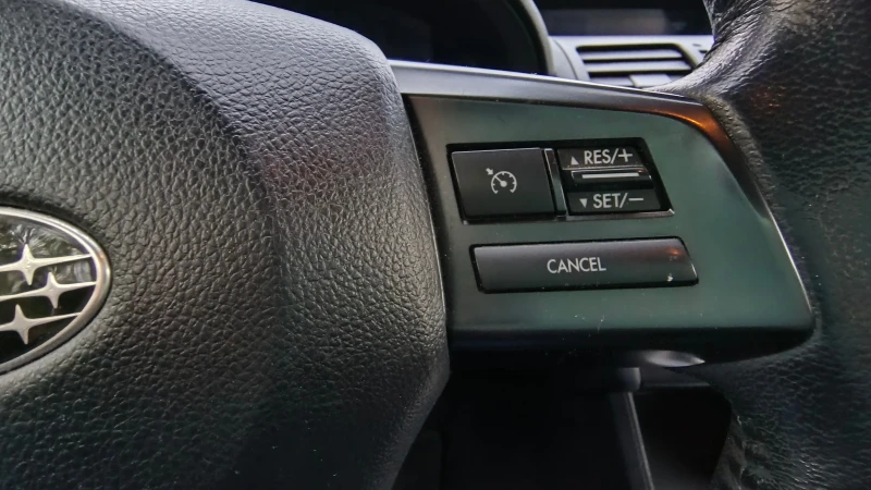 Subaru XV 2.0, автоматик, камера, кожен салон, навигация, снимка 15 - Автомобили и джипове - 52743636