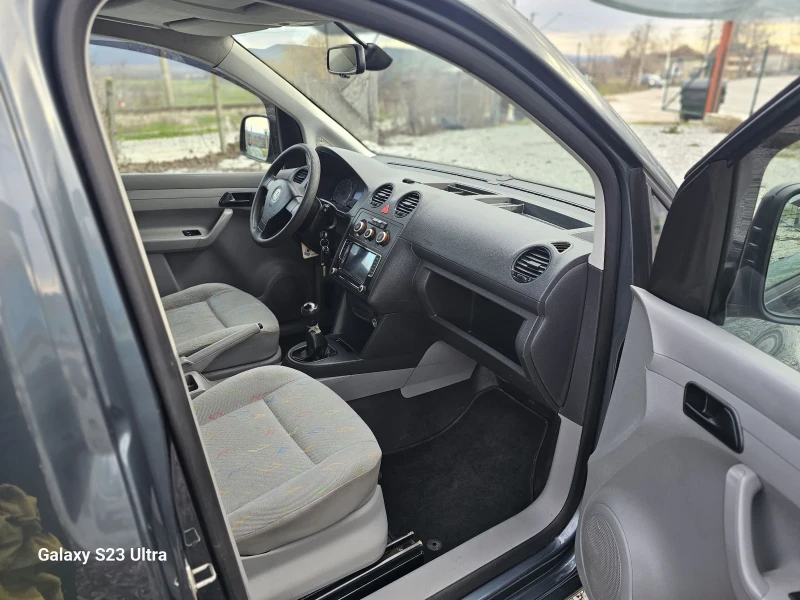 VW Caddy 1.9TDi/2009g, снимка 6 - Автомобили и джипове - 52965905