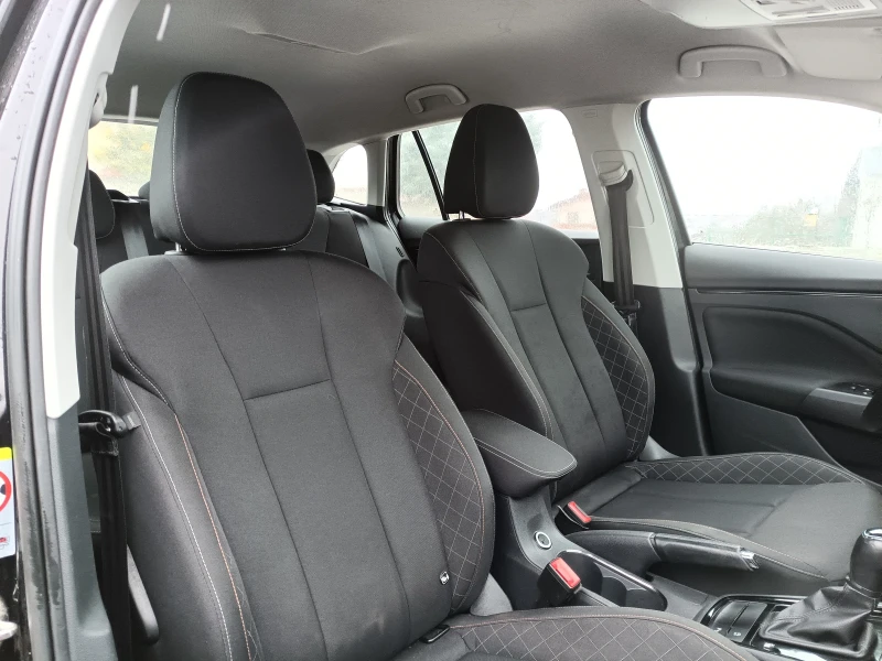 Skoda Scala Автоматик нави дигитален км, снимка 14 - Автомобили и джипове - 53307198