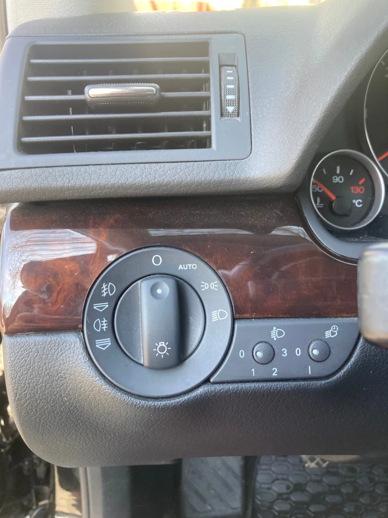 Audi A4 1.9 TDI, снимка 12 - Автомобили и джипове - 53475074