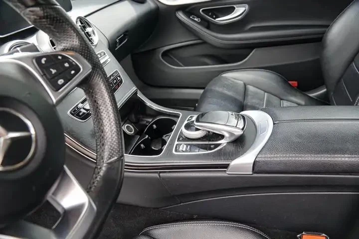 Mercedes-Benz C 300 Amg Pack, снимка 8 - Автомобили и джипове - 55480223