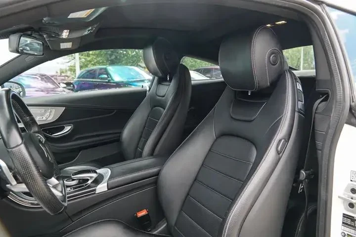 Mercedes-Benz C 300 Amg Pack, снимка 9 - Автомобили и джипове - 55480223