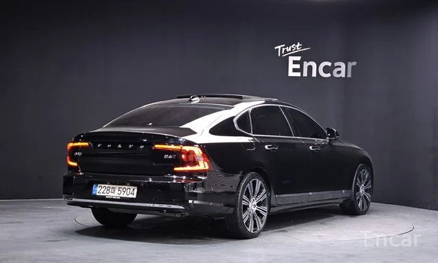 Volvo S90 B6* AWD* ULTIMATE* BRIGHT* ОБДУХВАНЕ* ДИСТРОНИК* Х, снимка 2 - Автомобили и джипове - 56151976
