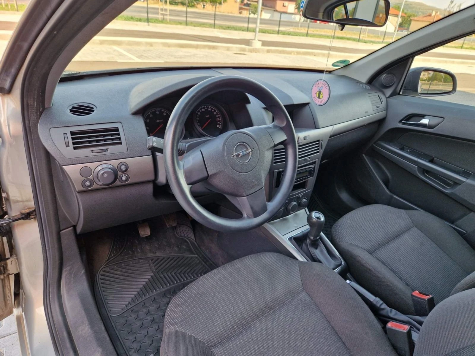 Opel Astra 1.6 - изображение 8