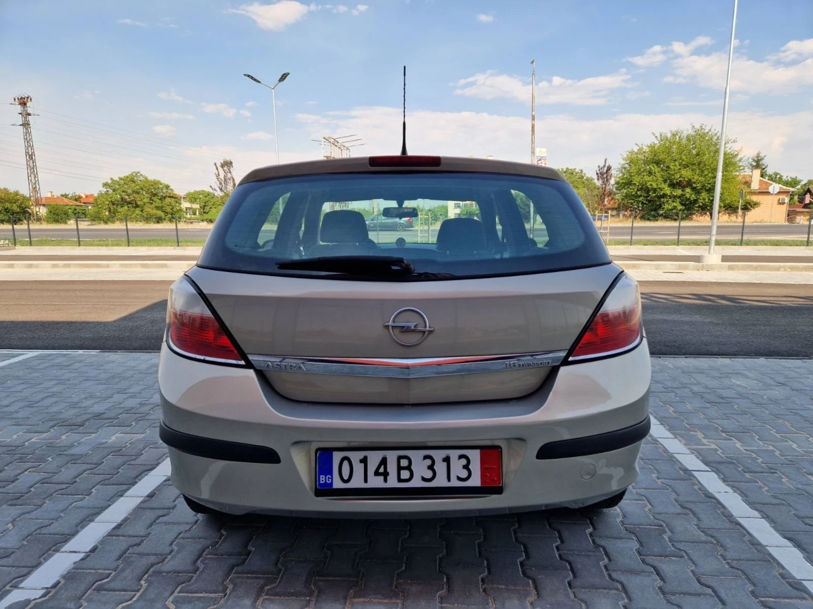 Opel Astra 1.6 - изображение 5