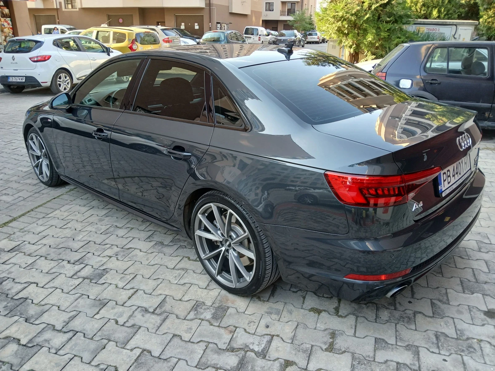 Audi A4 AUDI A4 2.0 TFSI S Line - изображение 4