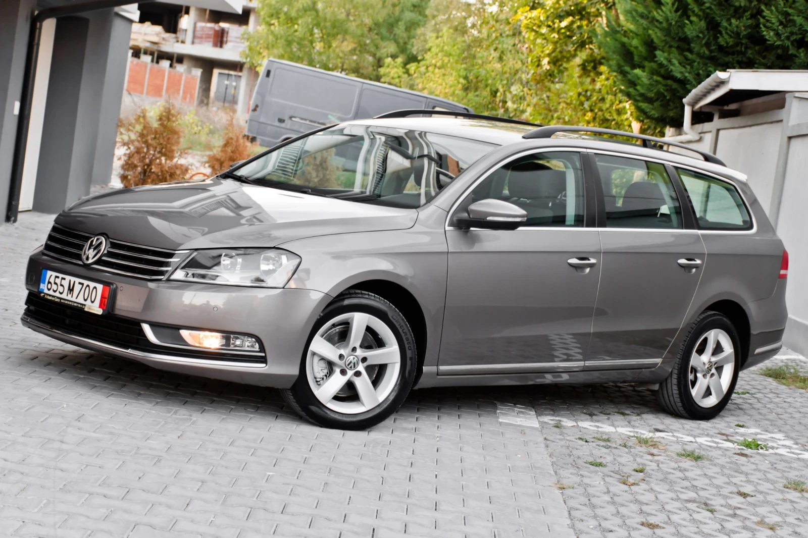 VW Passat Passat B7 2.0 DSG - изображение 3