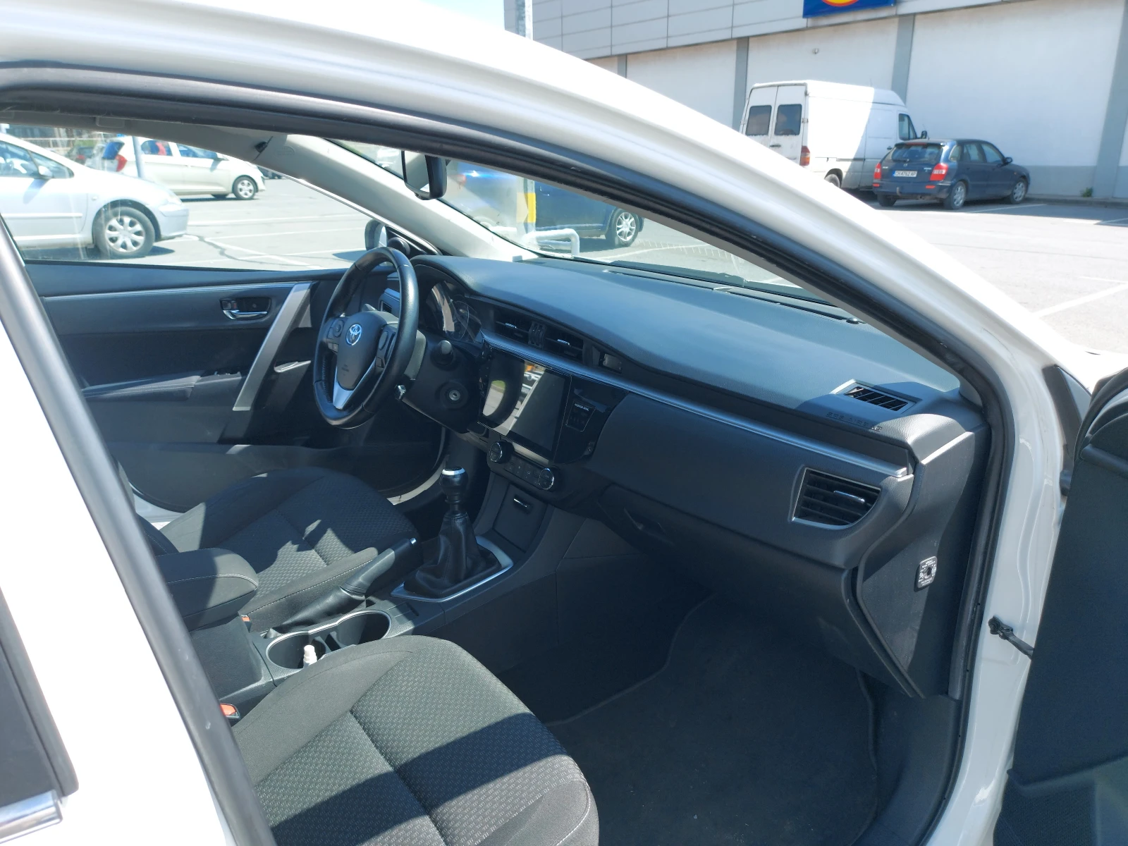 Toyota Corolla  - изображение 9