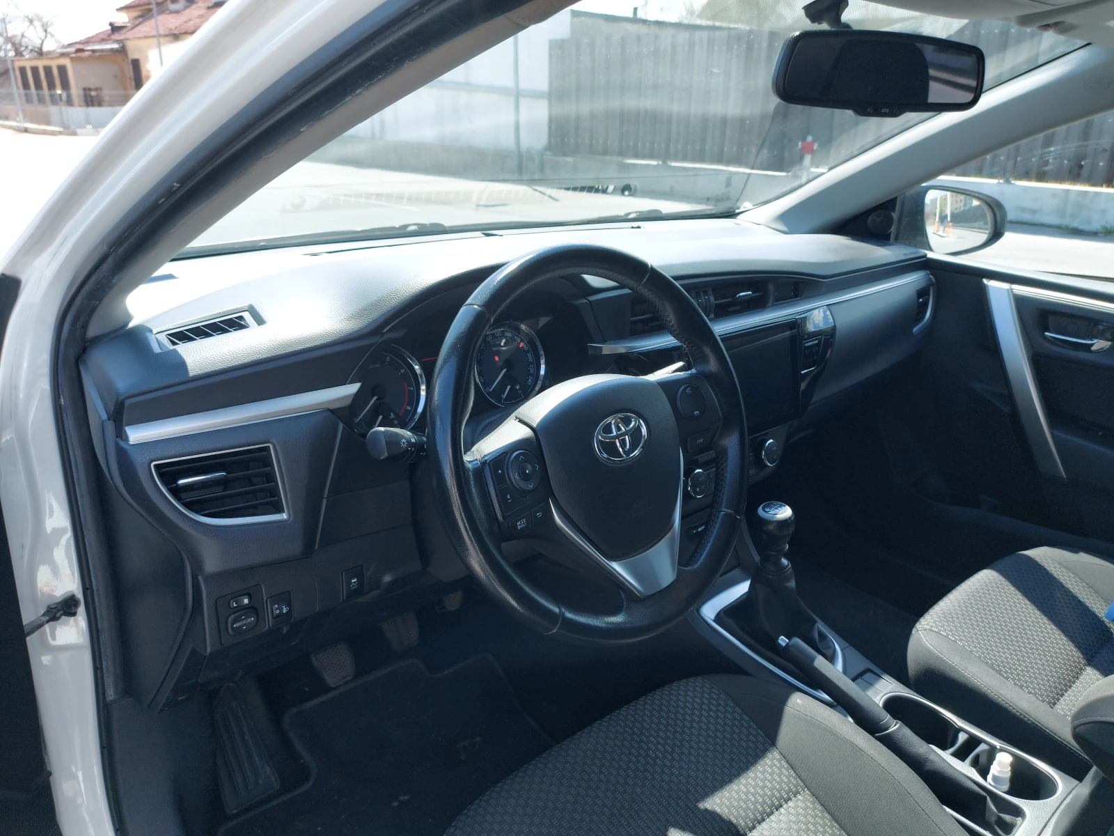 Toyota Corolla  - изображение 10