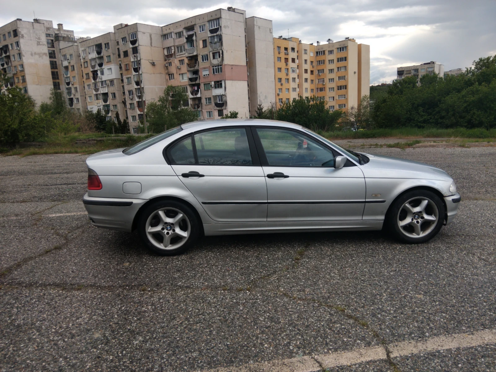 BMW 320  - изображение 4