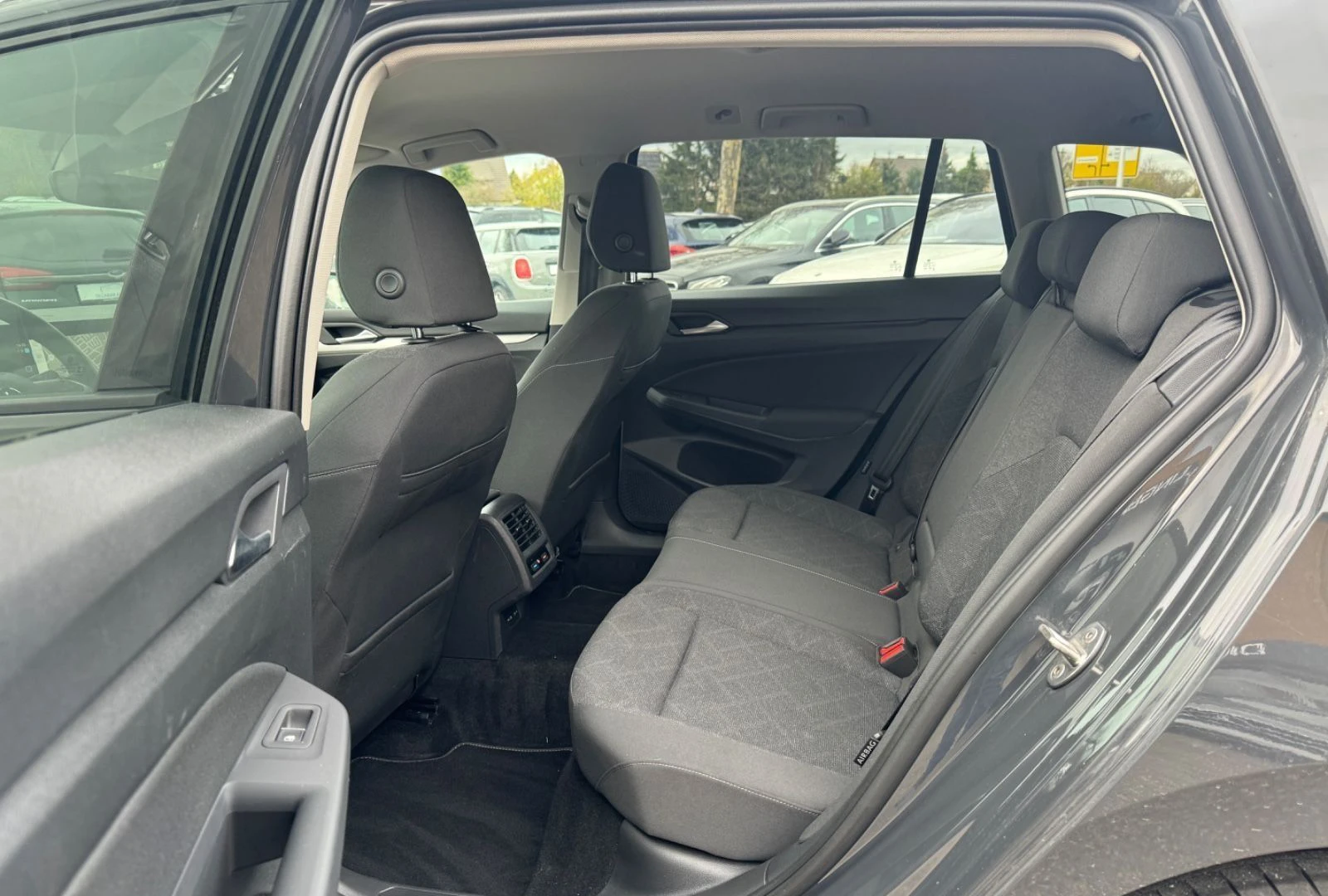 VW Golf 8/150HP/2.0TDI//DSG//VARIANT//VITUAL/NAVI/LED/108E - изображение 9
