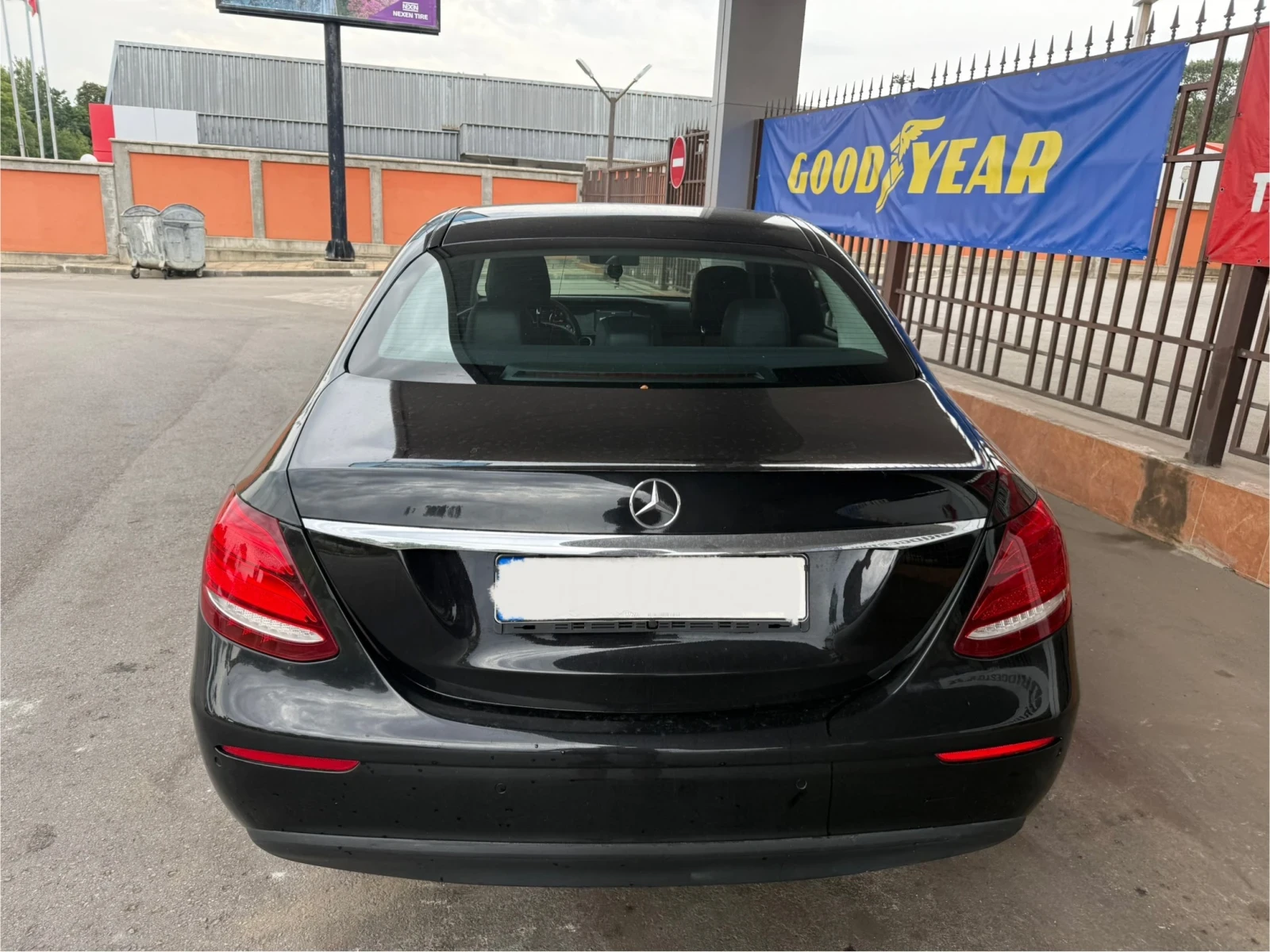 Mercedes-Benz E 220 AMG* LED* БАРТЕР* 9G*  - изображение 5