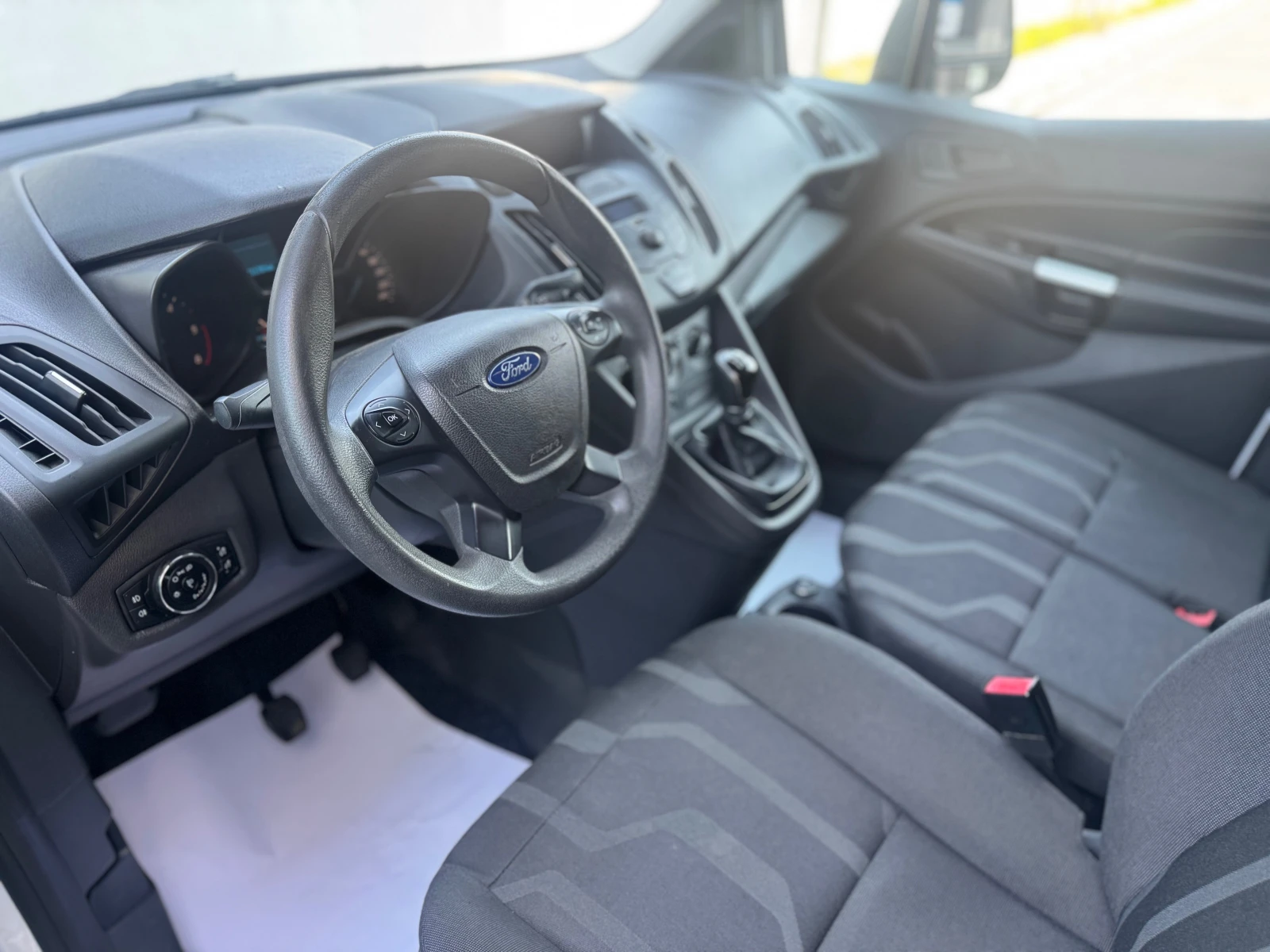 Ford Connect 1.5HDI ОБСЛУЖЕНА  10от10 EURO6 - изображение 10