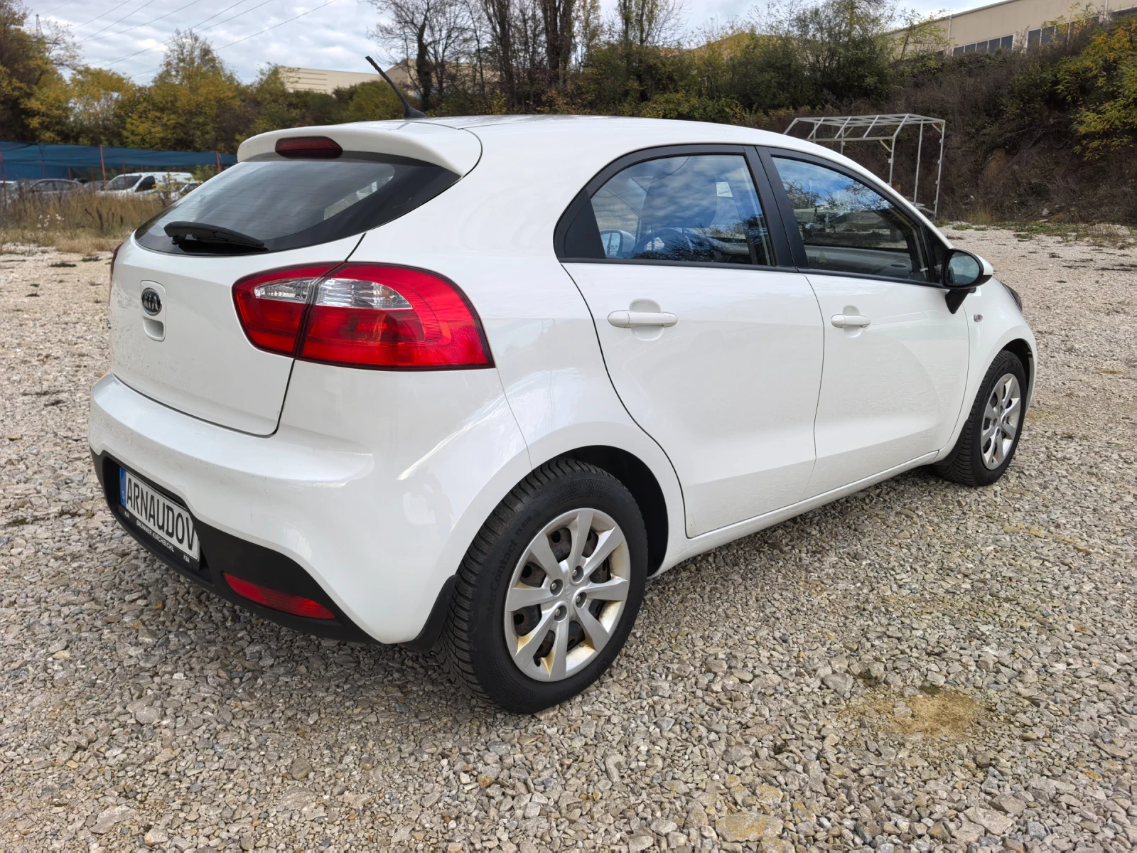 Kia Rio    | Mobile.bg   4