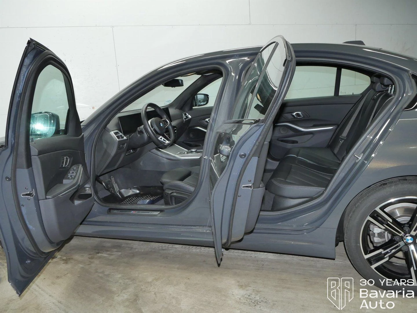 BMW 318 i M Sport Paket Steptronic - изображение 5