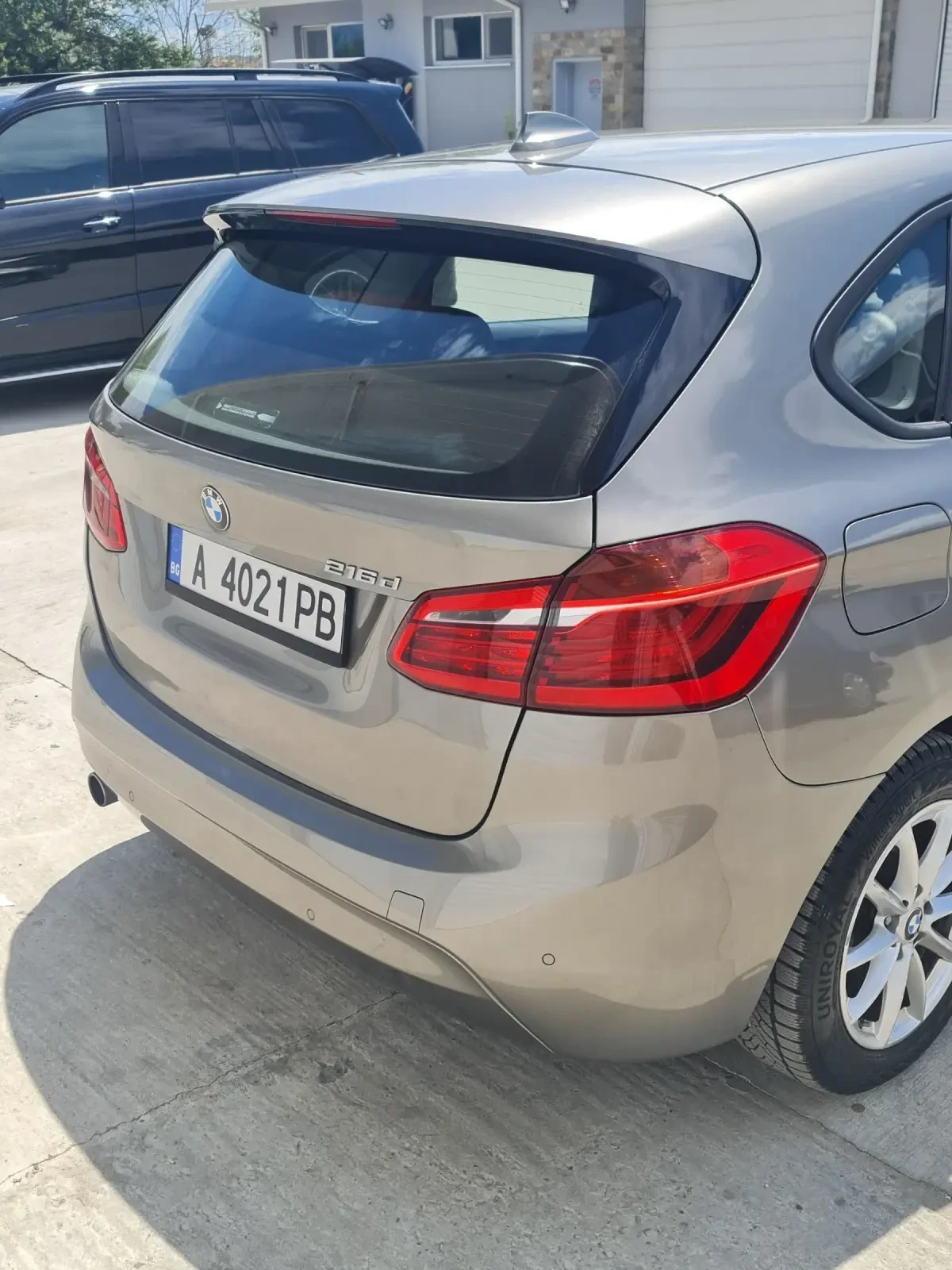 BMW 2 Active Tourer 216D - изображение 4