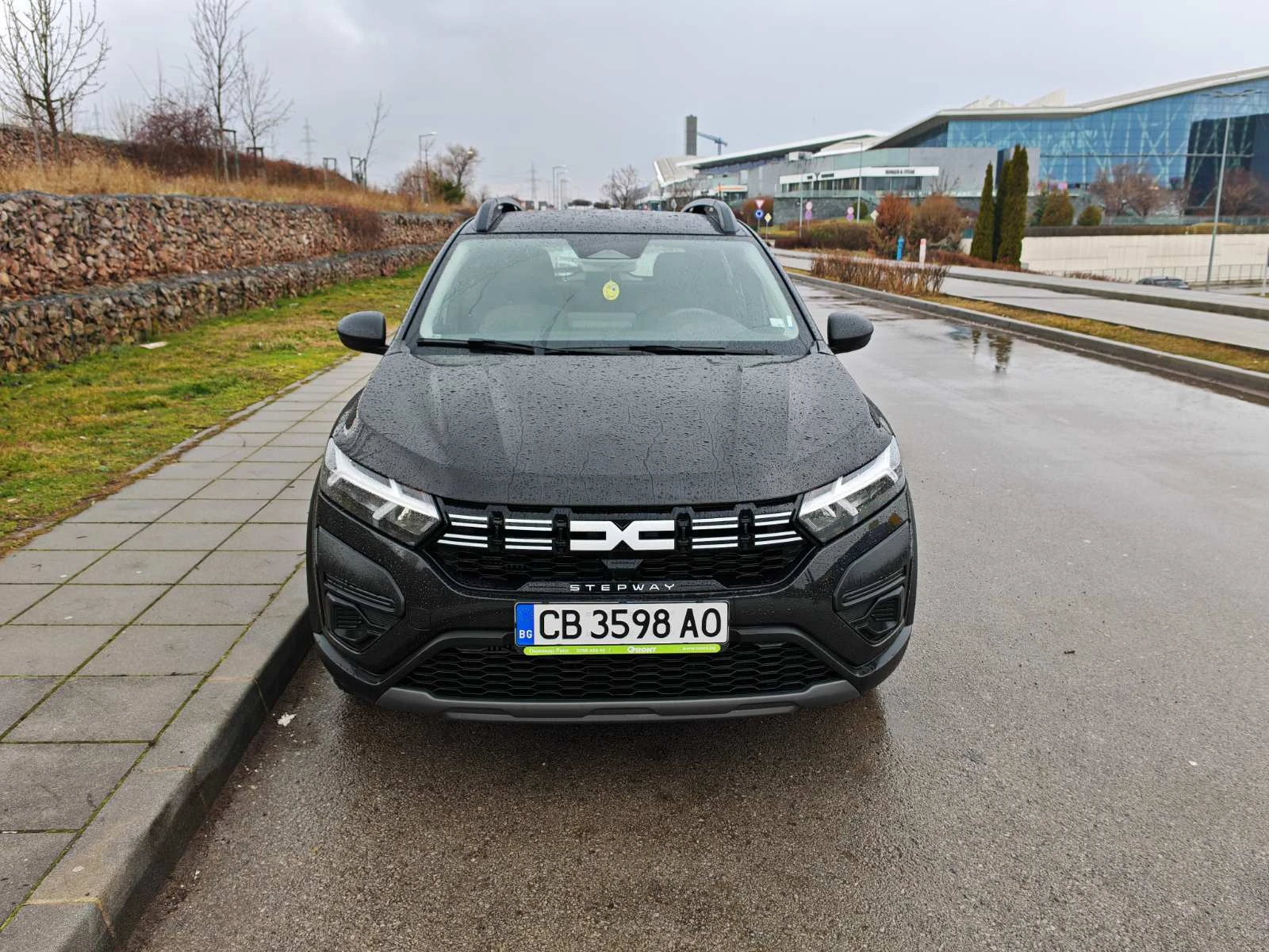 Dacia Sandero 990Евро за получаване, 1.0TCe Stepway EcoG ГАЗ, снимка 2 - Автомобили и джипове - 53717600