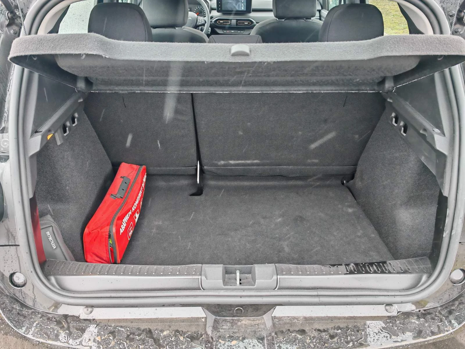 Dacia Sandero 990Евро за получаване, 1.0TCe Stepway EcoG ГАЗ, снимка 11 - Автомобили и джипове - 53717600