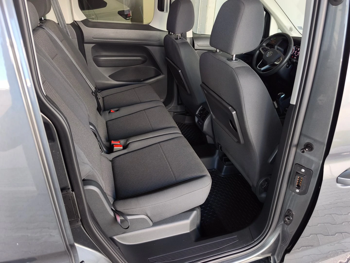 VW Caddy TDI 5 ����� | Mobile.bg � ����������� 8