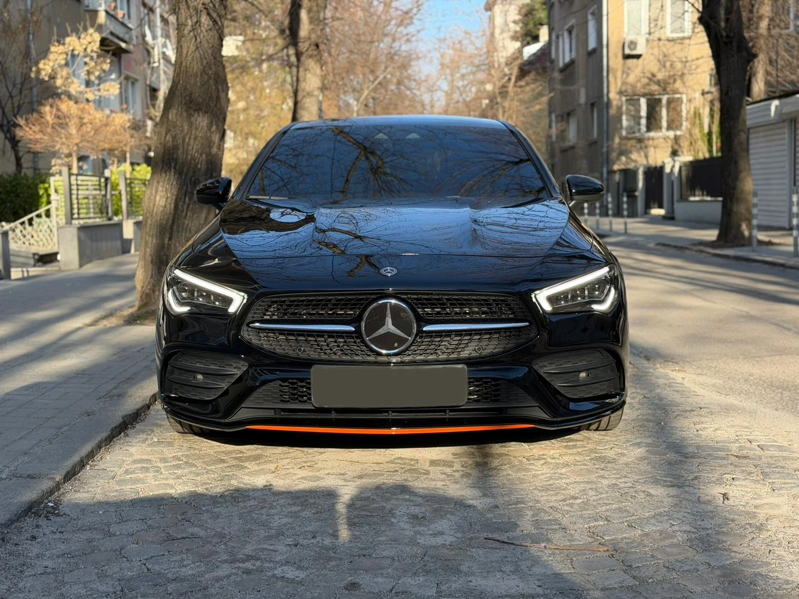 Mercedes-Benz CLA 200 AMG Line Edition 1, снимка 2 - Автомобили и джипове - 53861960