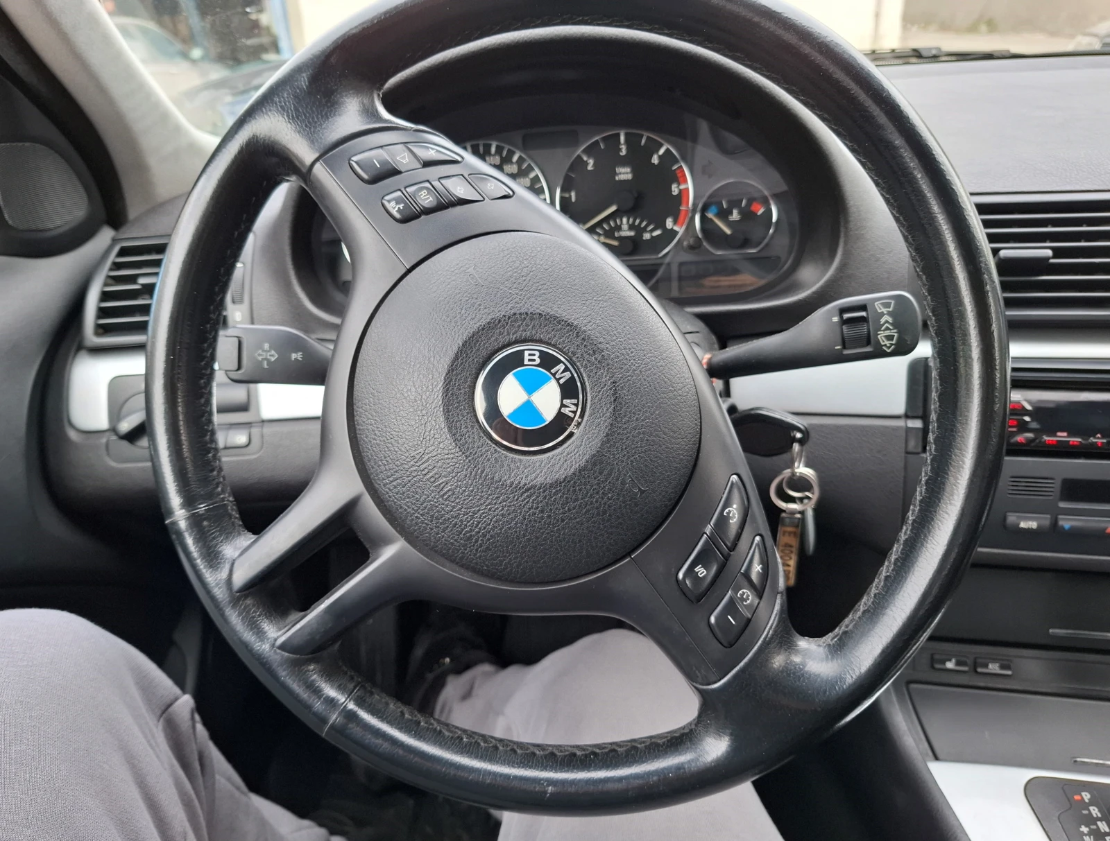 BMW 320, снимка 5 - Автомобили и джипове - 53959639