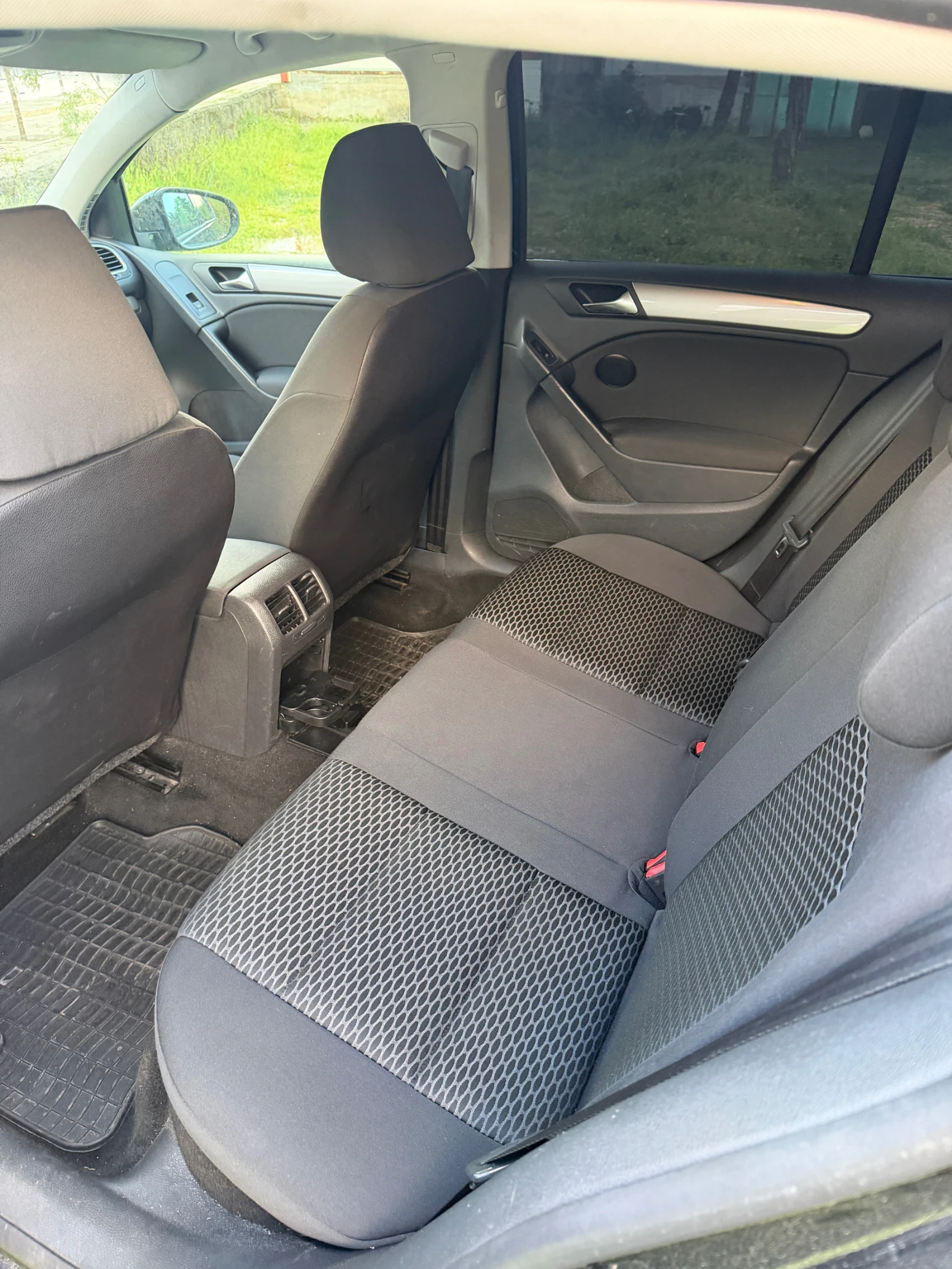 VW Golf 1.6 TDI | Mobile.bg � ����������� 6